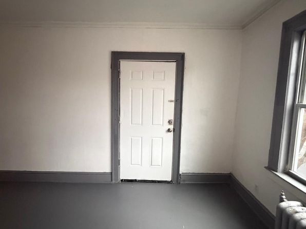 252 Sisson Ave APT C1