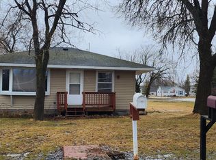 1529 1st Ave E, International Falls, MN 56649