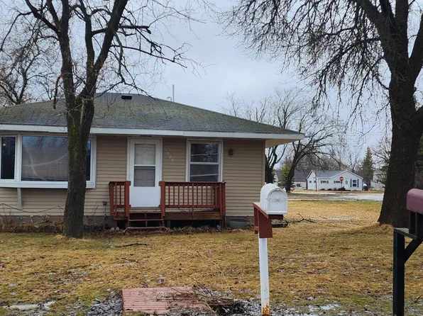 1529 1st Ave E, International Falls, MN 56649