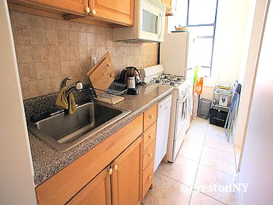 Rented by JM Preston Properties LLC | media 8