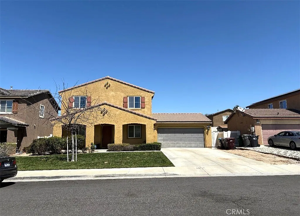 4 bed, 3.5 bath, 1968 sqft, $2,995 — Photo 1