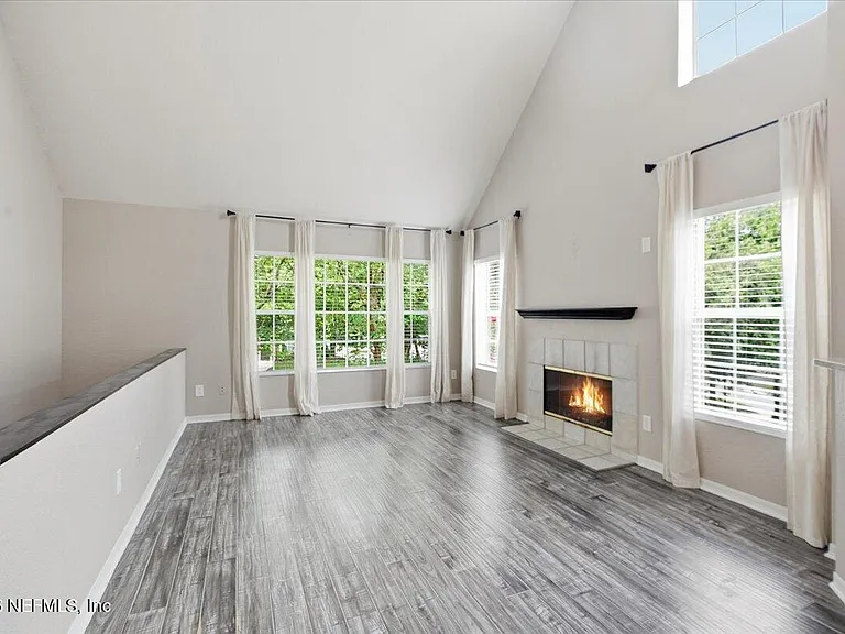 13700 Richmond Park Dr N #408 — Photo 2