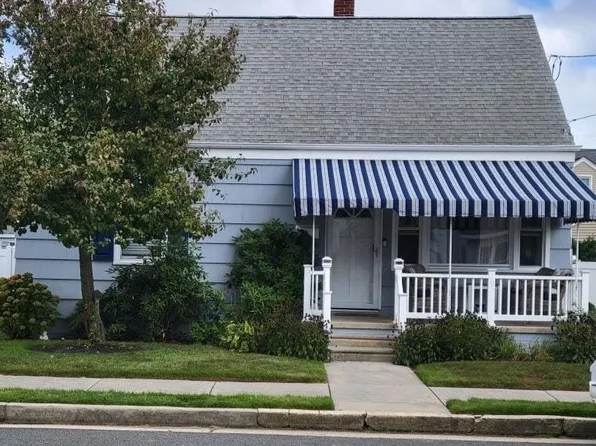 209 N Granville Ave, Margate, NJ 08402