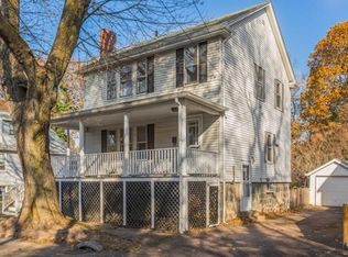 40 Quarry Ln, Milton, MA 02186