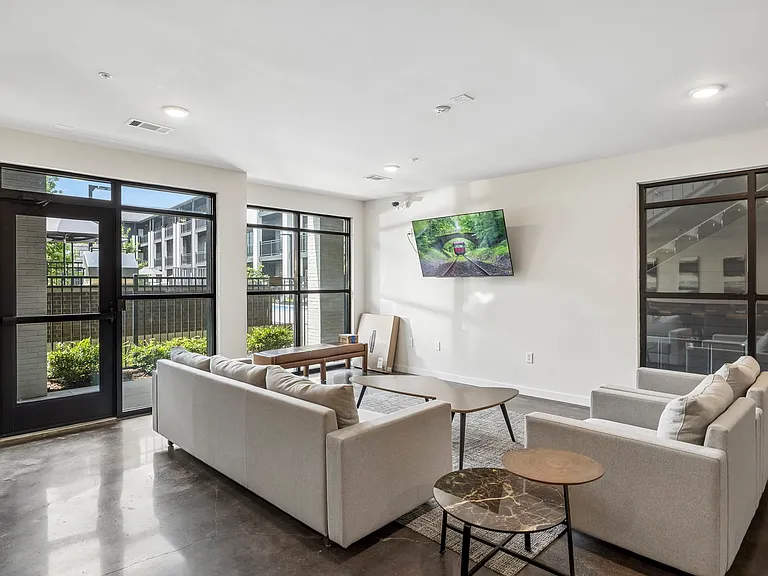 600 E Trinity Ln #208 — Photo 24