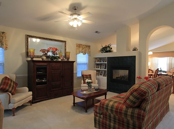2nd image of 4904 Trailing Vine Ln