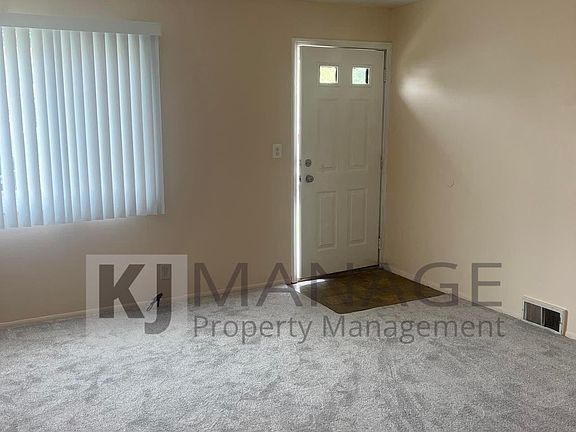 4th image of 2602 Stieber St