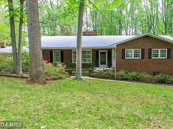 2nd image of 5521 Meadowvale Dr