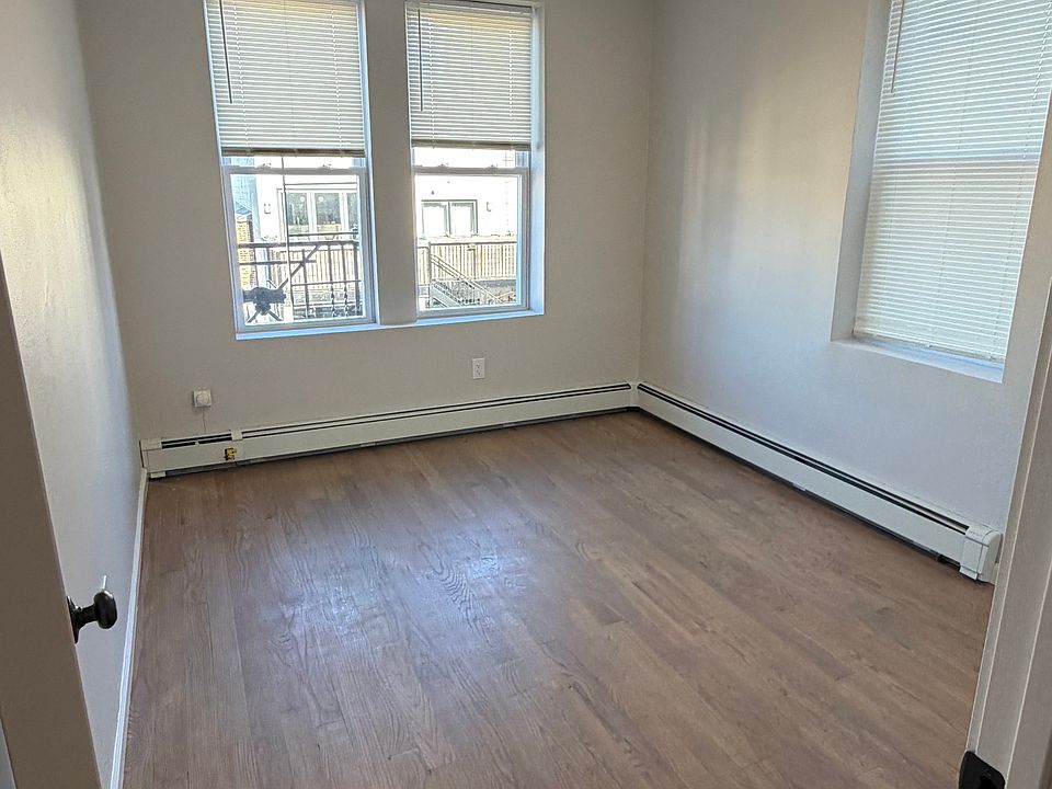 1st image of 715 Clinton St APT 17