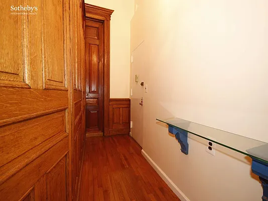 Rented by Sotheby's International Realty | media 11