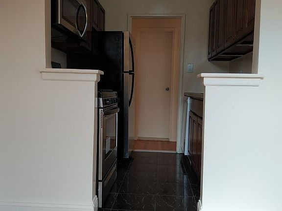 3rd image of 142-41 41st Ave #511