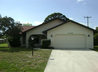 1144 Mohawk Rd, Venice, FL 34293