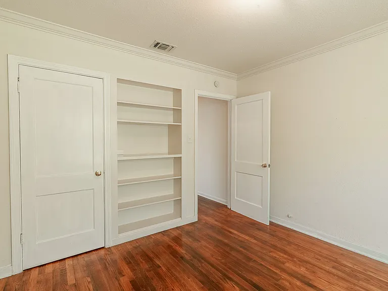 219 Colton Dr — Photo 14