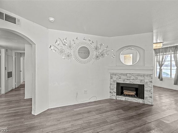 4th image of 698 S Racetrack Rd Unit 311