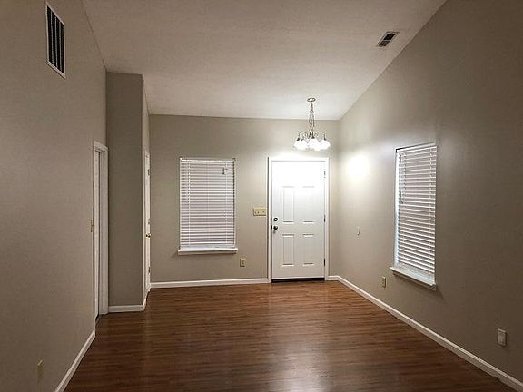 3rd image of 10927 Cedar Pine Dr