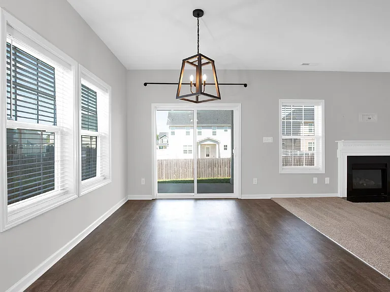 2346 Spinning Wheel Rd — Photo 10