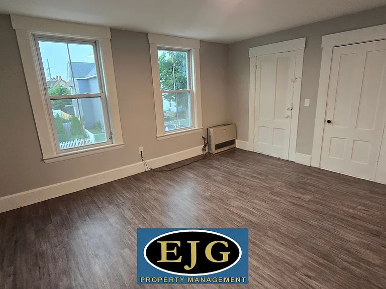389 Lake Ave #9 — Photo 8