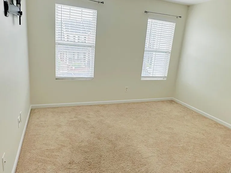 4277 Alderny Pl — Photo 11