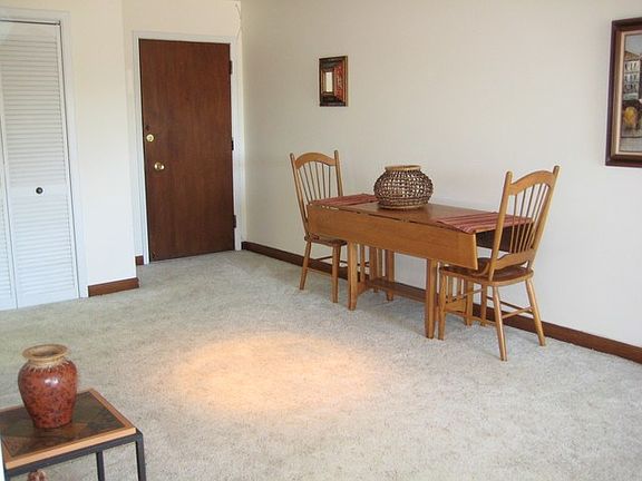 5th image of 4039 Saratoga Ave APT 214