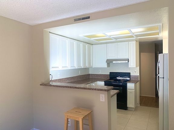 4th image of 2954 Carrington Ct