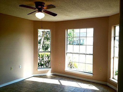 4th image of 4712 Constellation Dr