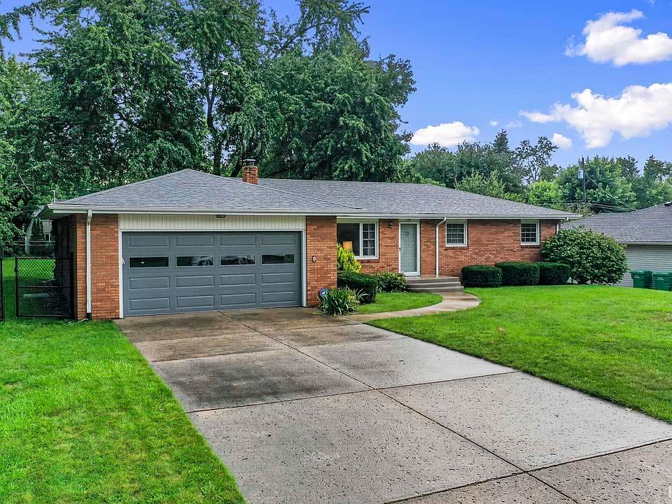 1st image of 709 Redbud Ln