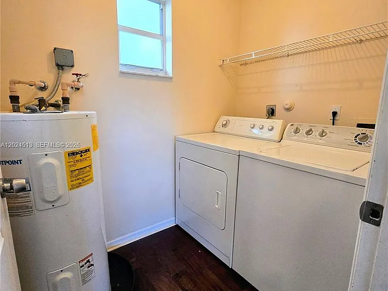 854 SW 8th Pl — Photo 18