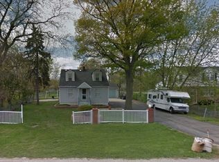 1520 Church Rd, Aurora, IL 60505