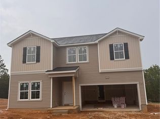 95 Colorado Ct, Spring Lake, NC 28390