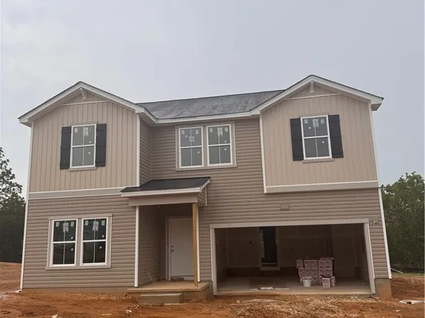 95 Colorado Ct, Spring Lake, NC 28390