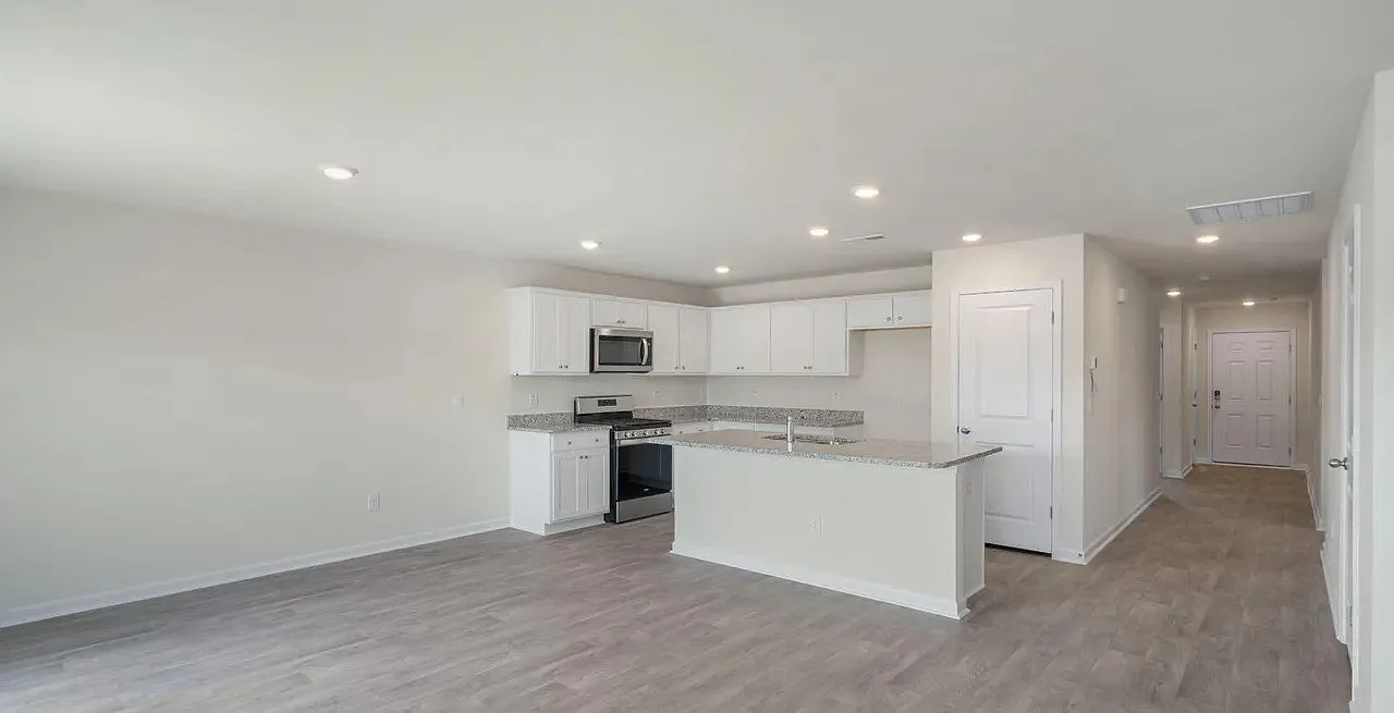 4 bed, 1513 sqft, $1,895 — Photo 1