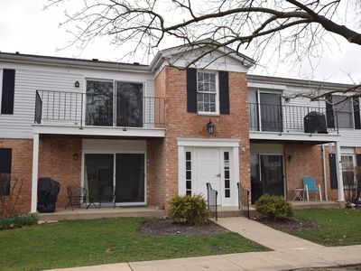 963 Golf Course Rd APT 7, Crystal Lake, IL, 60014