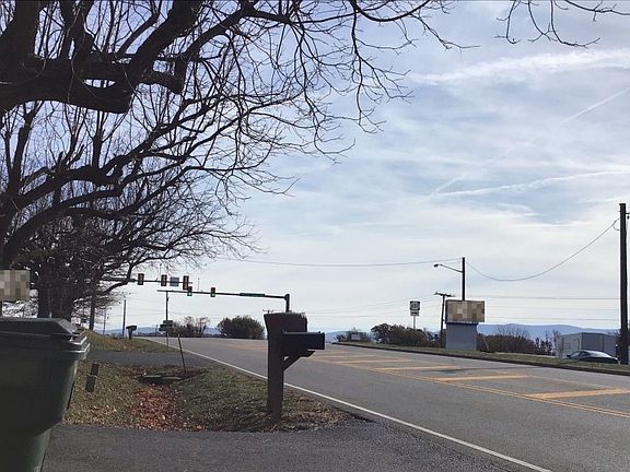 5th image of 2204 Stuarts Draft Hwy