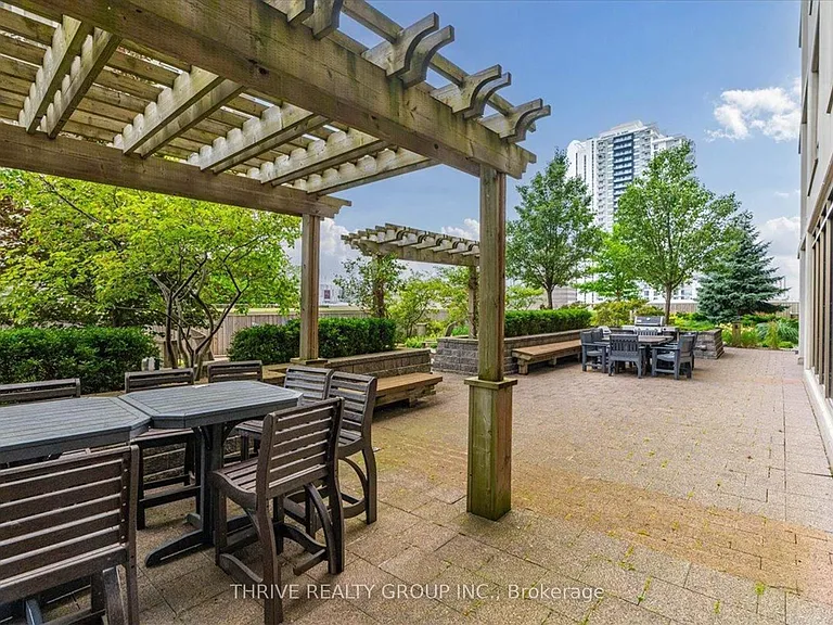 330 Ridout St S #1607 — Photo 19
