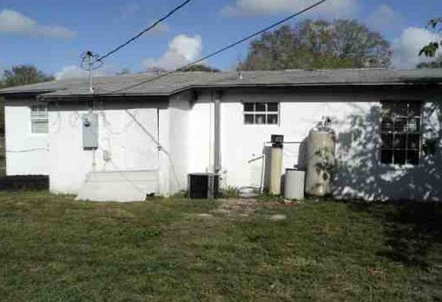 2nd image of 7862 NE 16th St