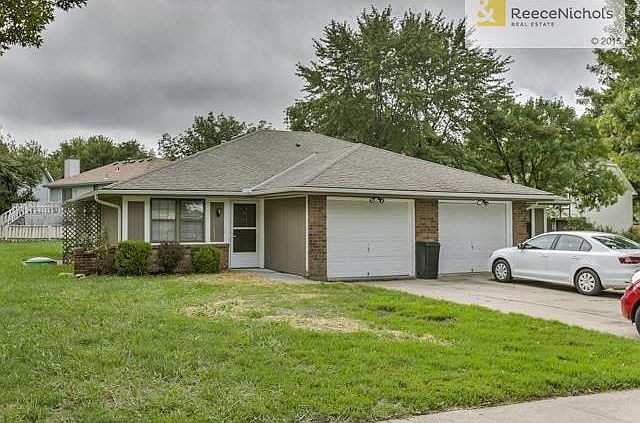 2nd image of 16829 Bel Ray Blvd #16831