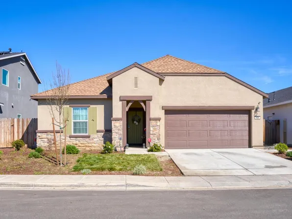 526 Bedfordshire Dr, Patterson, CA 95363