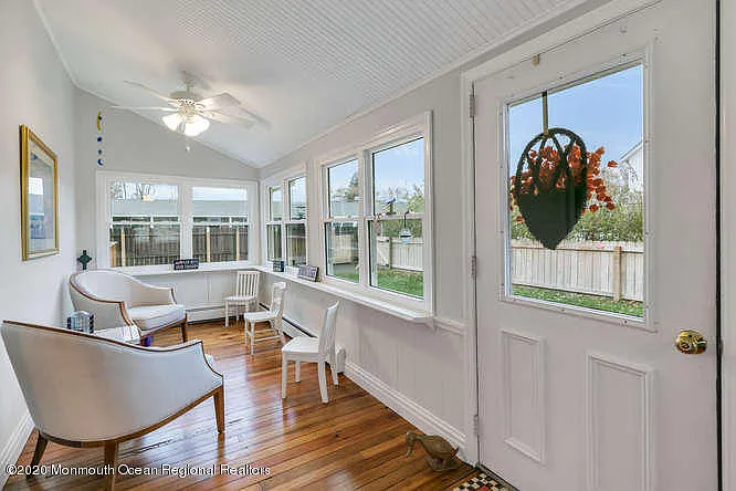 4 bed, 3.5 bath, 1702 sqft, $4,500 — Photo 4