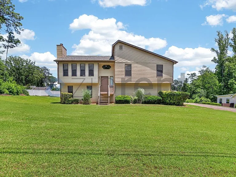 4010 Casa Verde Dr — Photo 1