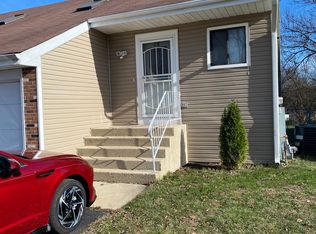 4433 Bell Ln, Hanover Park, IL