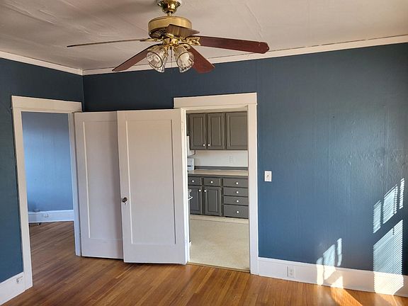 5th image of 1304 Division Ave #404