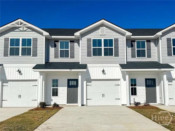 96 Beaumont Dr, Hinesville, GA 31313