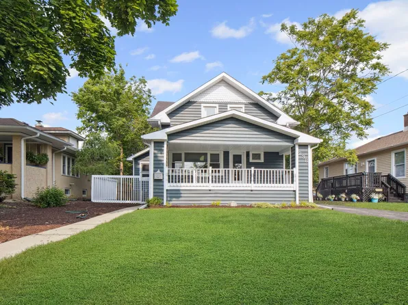 238 N Cornell Ave, Villa Park, IL 60181