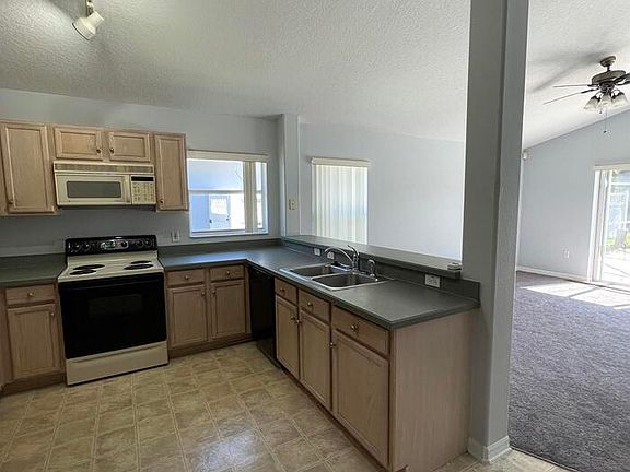 5th image of 2823 Playing Otter Ct