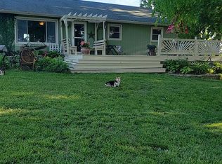8437 SW 247th St, Gower, MO 64454