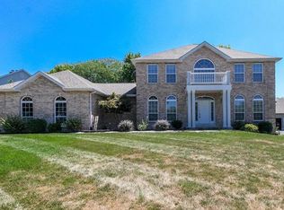 843 Whitmoor Dr, Weldon Spring, MO 63304