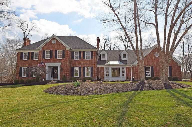 1st image of 374 Bishopsbridge Dr