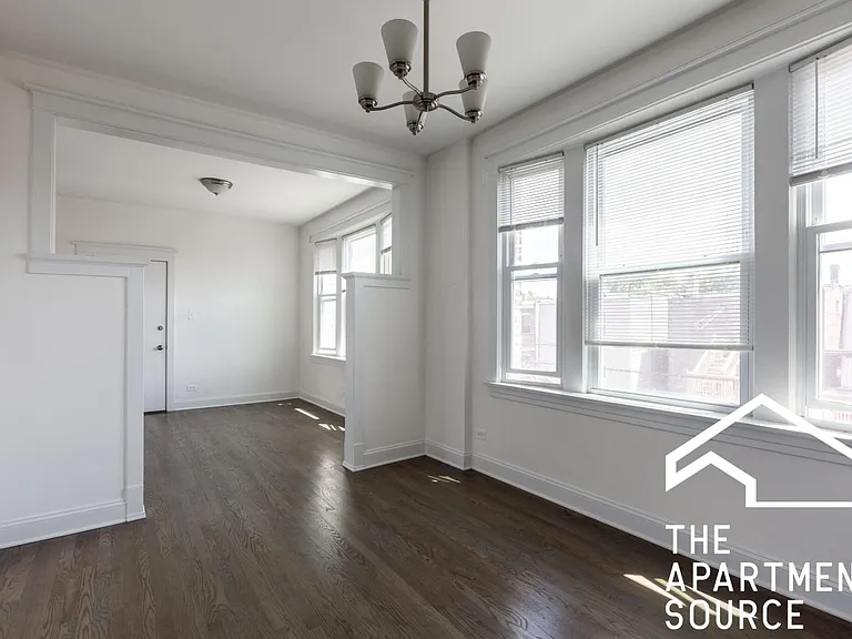 2816 N Troy St #3 — Photo 1