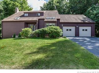 243 Acorn Dr, Middletown, CT 06457