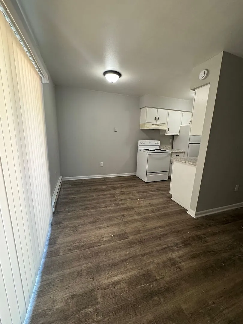 6645 Wolf Creek Pike — Photo 3